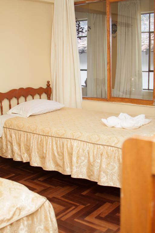 Hostal Santa Rosa กุสโก ภายนอก รูปภาพ