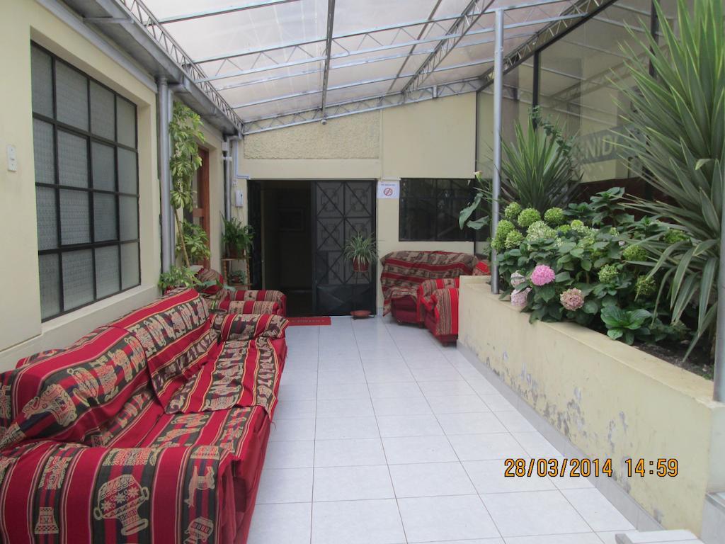 Hostal Santa Rosa กุสโก ภายนอก รูปภาพ