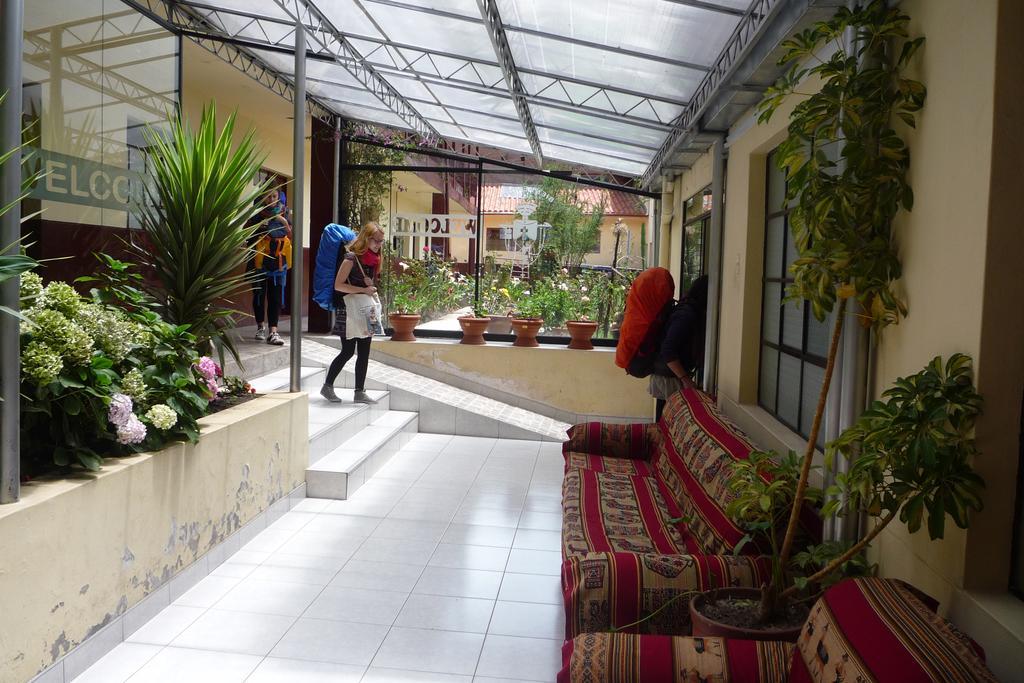 Hostal Santa Rosa กุสโก ภายนอก รูปภาพ